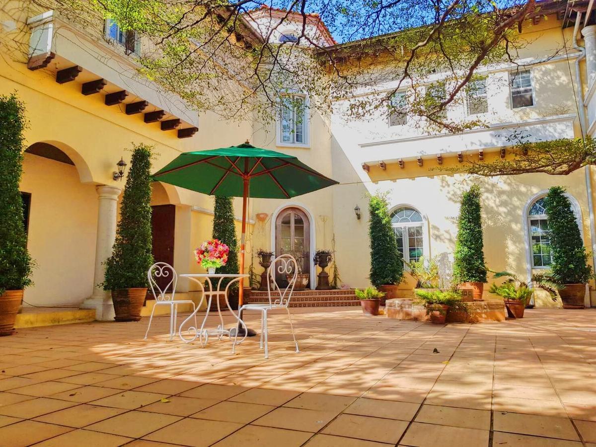Prompimarn Villa Toscana Бангкок Экстерьер фото