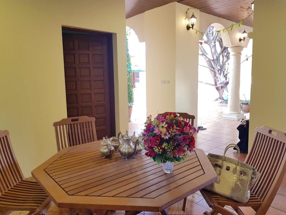 Prompimarn Villa Toscana Бангкок Экстерьер фото