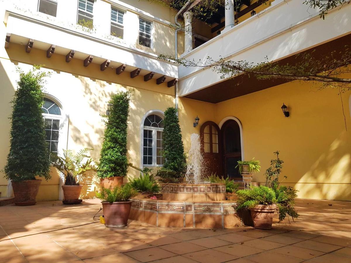 Prompimarn Villa Toscana Бангкок Экстерьер фото